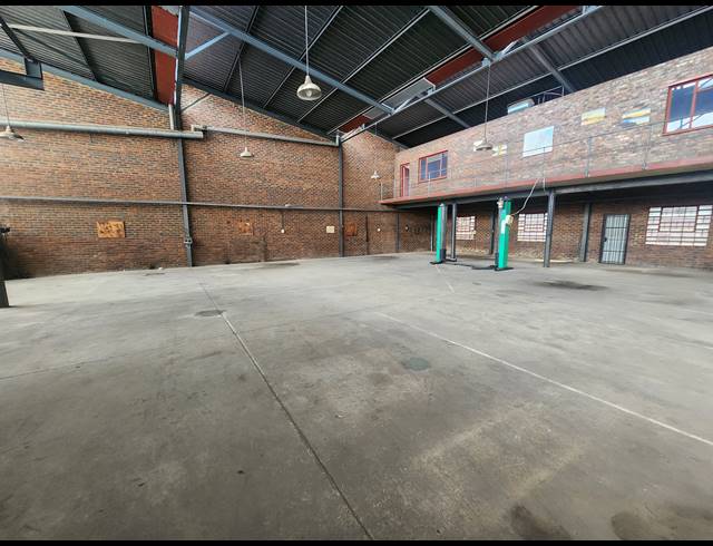 600M² WAREHOUSE TO LET IN DELVILLE